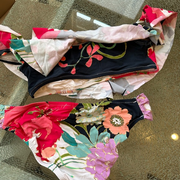 2 Piece Trina Turk Floral Bikini NWOT. Ruffle top - Picture 2 of 9